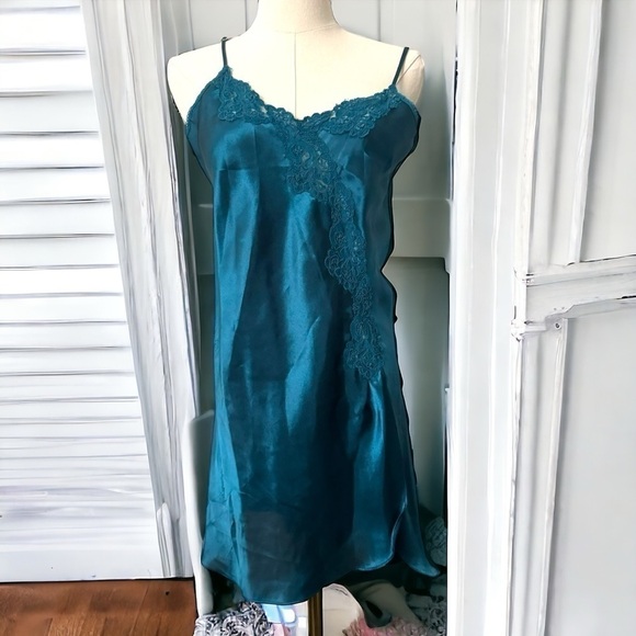 Vintage satin luxury lace trimmed  slip dress m/l - Picture 1 of 8